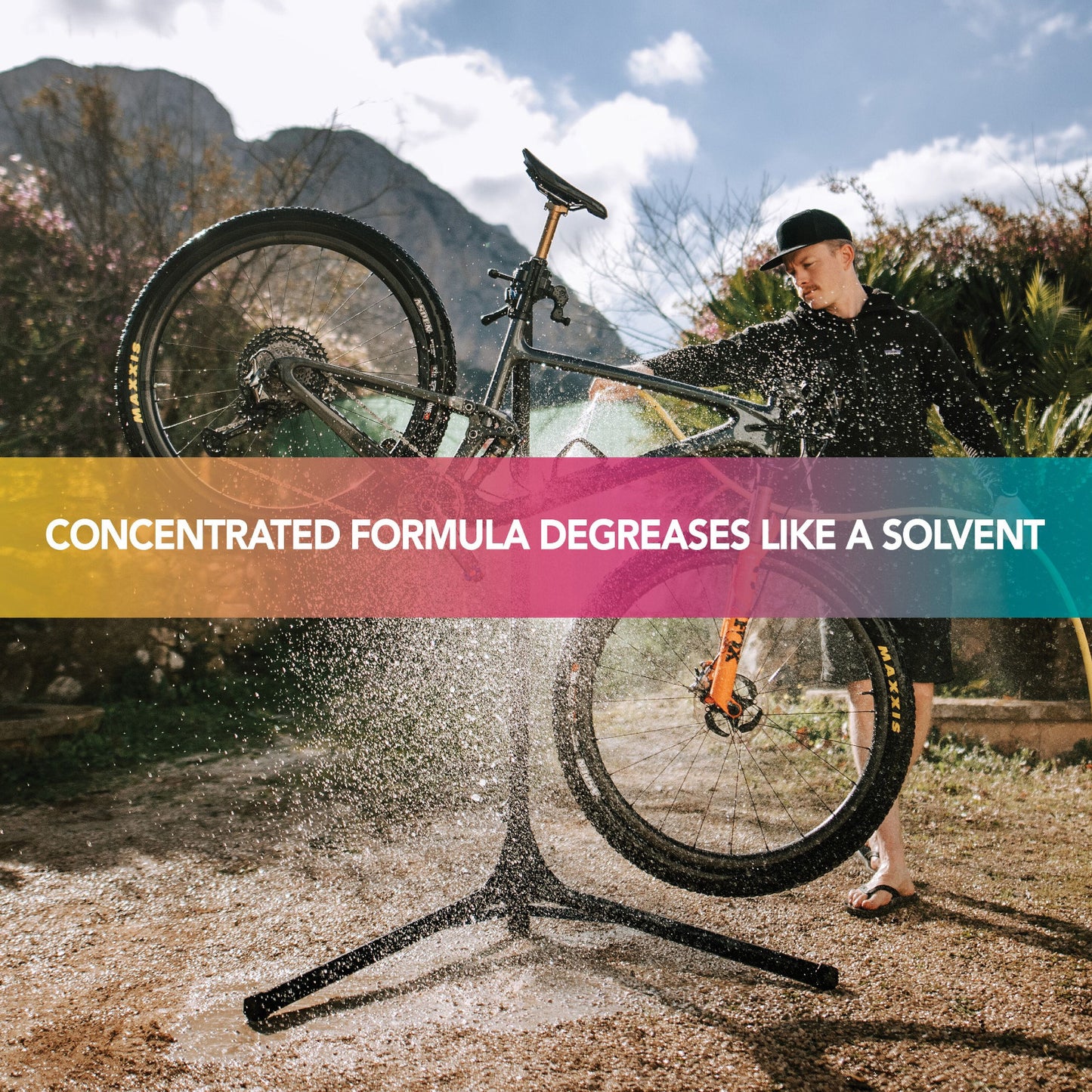 Finish Line BOOSTED Bio Clean Cleaner/Degreaser 1 Litre Bottle Bike Degreaser Alternate 3