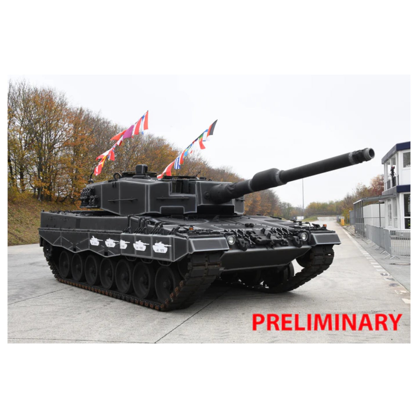 Revell Leopard 2A4 40th Anniversary Special Decoration 03368 Tank Model Kit