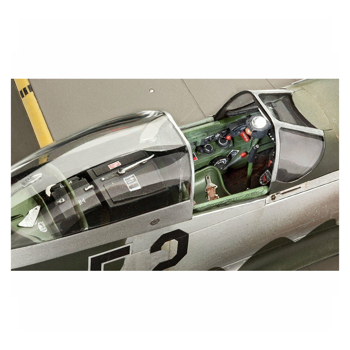 Revell P-51D Mustang Early Version 1:32 Plane Model Kit WW2 USAF Fighter Plane 03944 Alternate 4