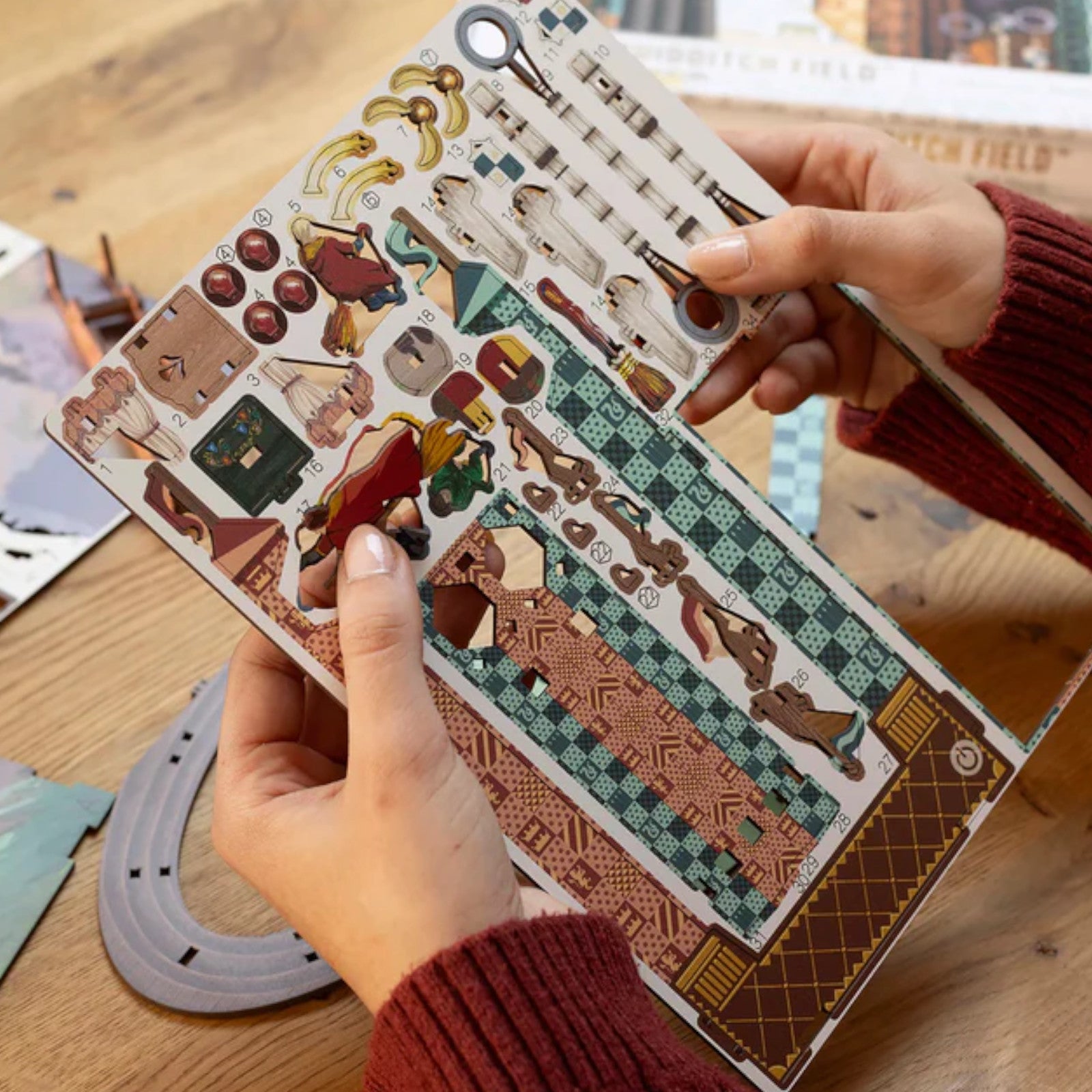 Revell Harry Potter Quidditch Field Tiny Adventures 3D Puzzle Alternate 10