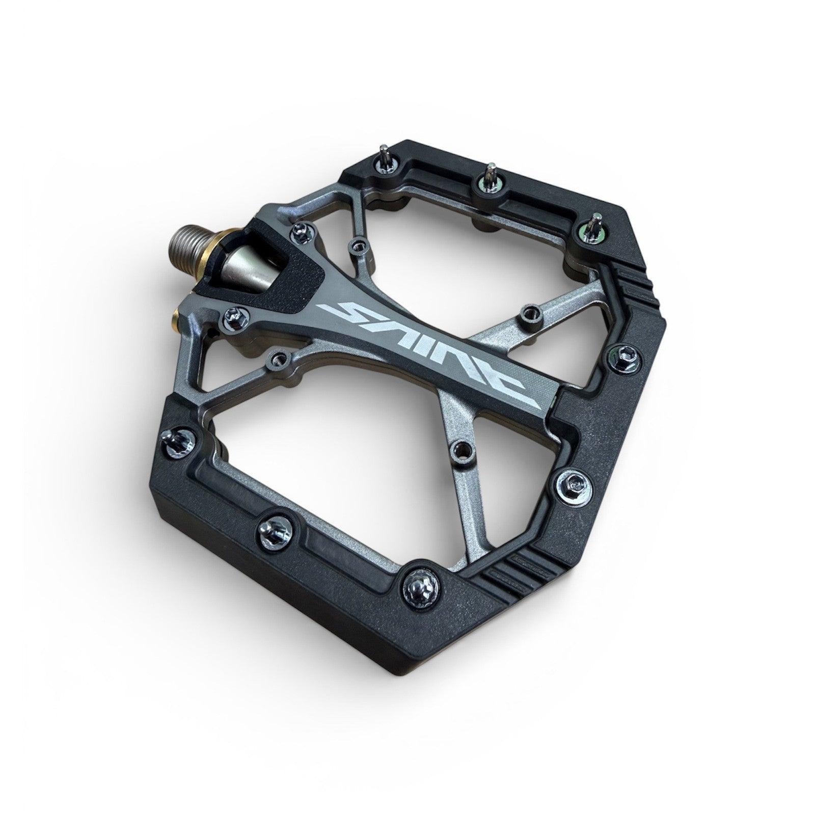 Shimano Saint 9/16 Inch Platform Bike Pedals PD-G8040 Alternate 2