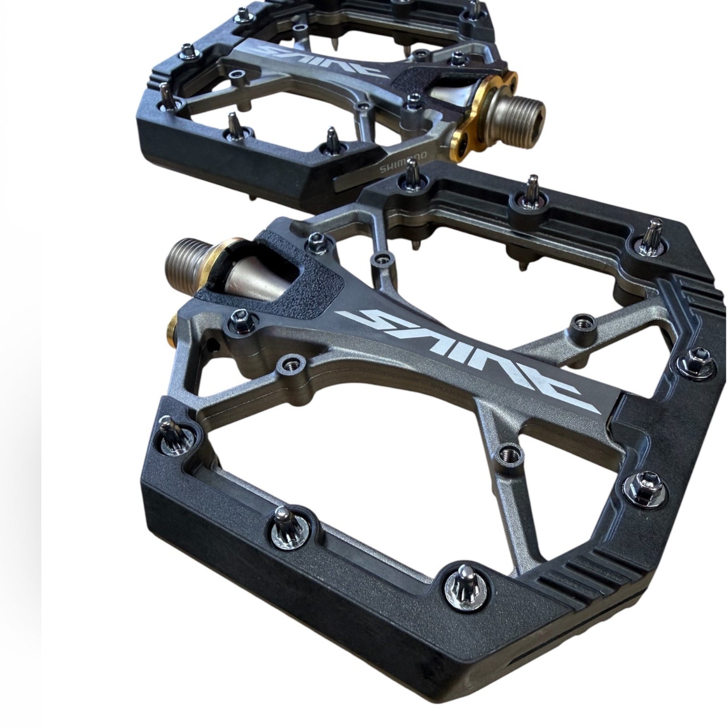 Shimano Saint 9/16 Inch Platform Bike Pedals PD-G8040 Alternate 5