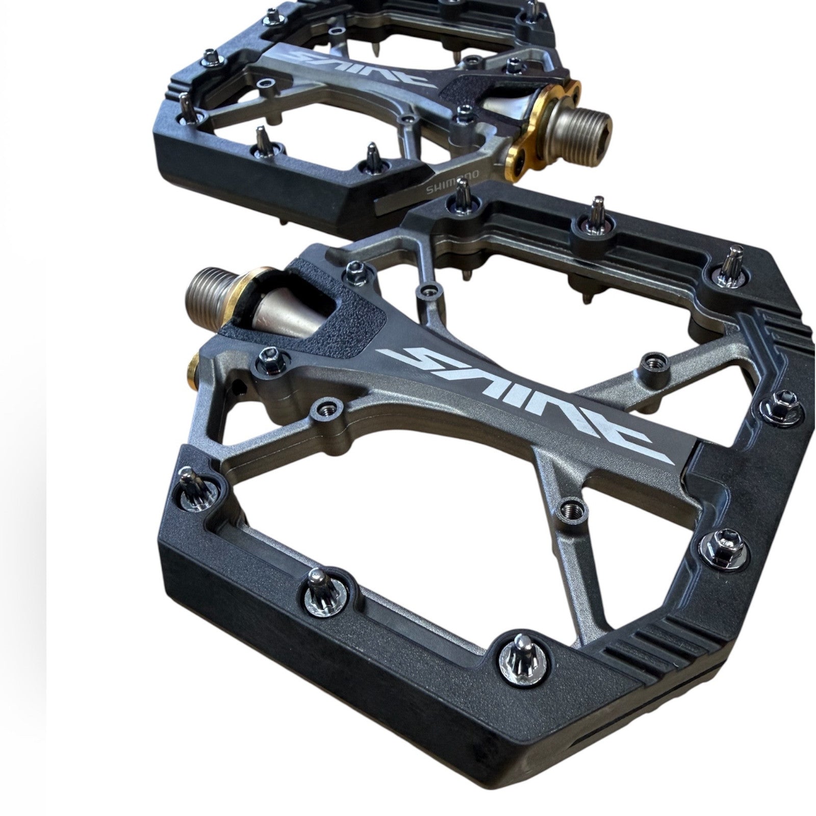 Shimano Saint 9/16 Inch Platform Bike Pedals PD-G8040 Alternate 5