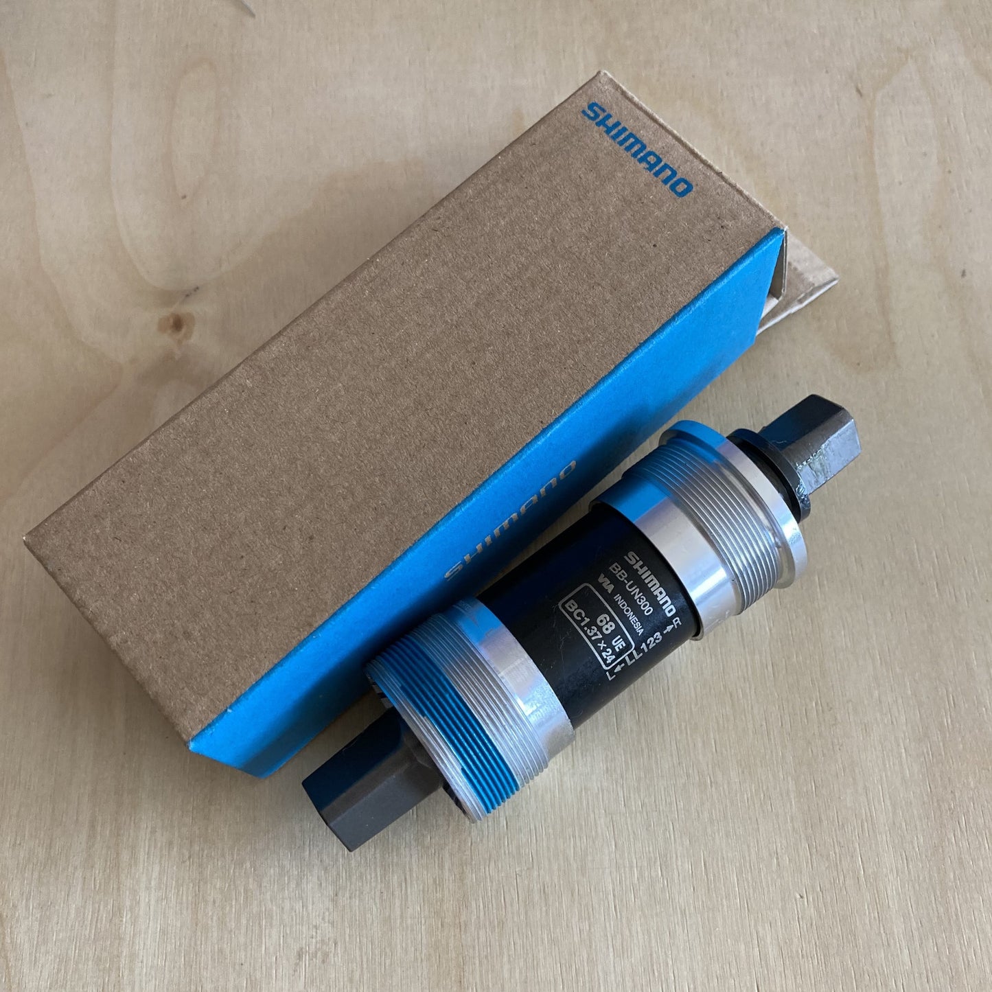 Shimano Bottom Bracket UN300 Square Taper