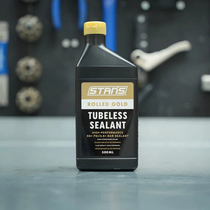 Stans NoTubes Rolled Gold 500ml Bike Tubeless Tyre Sealant Alternate 3