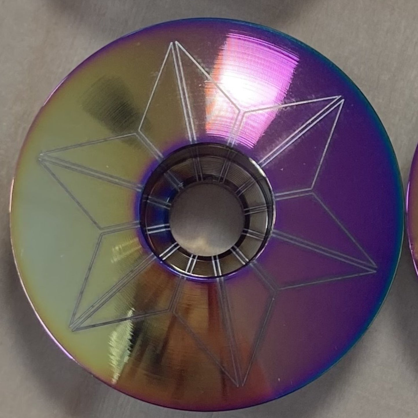 Capuchon supérieur de casque de vélo Supacaz Star Capz