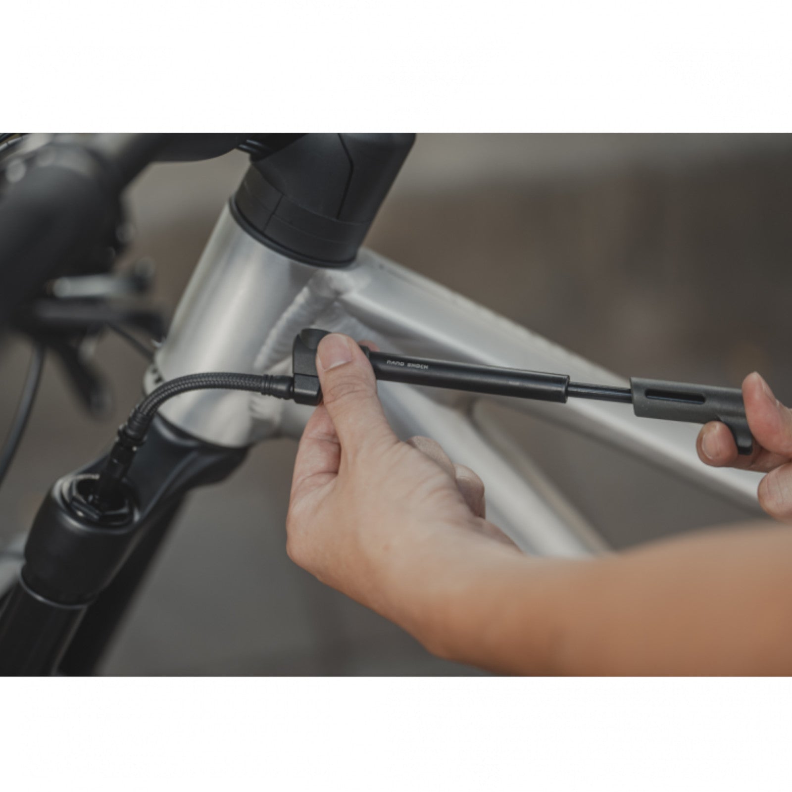 Topeak Nano Shock Bike Suspension Pump Black Alternate 3