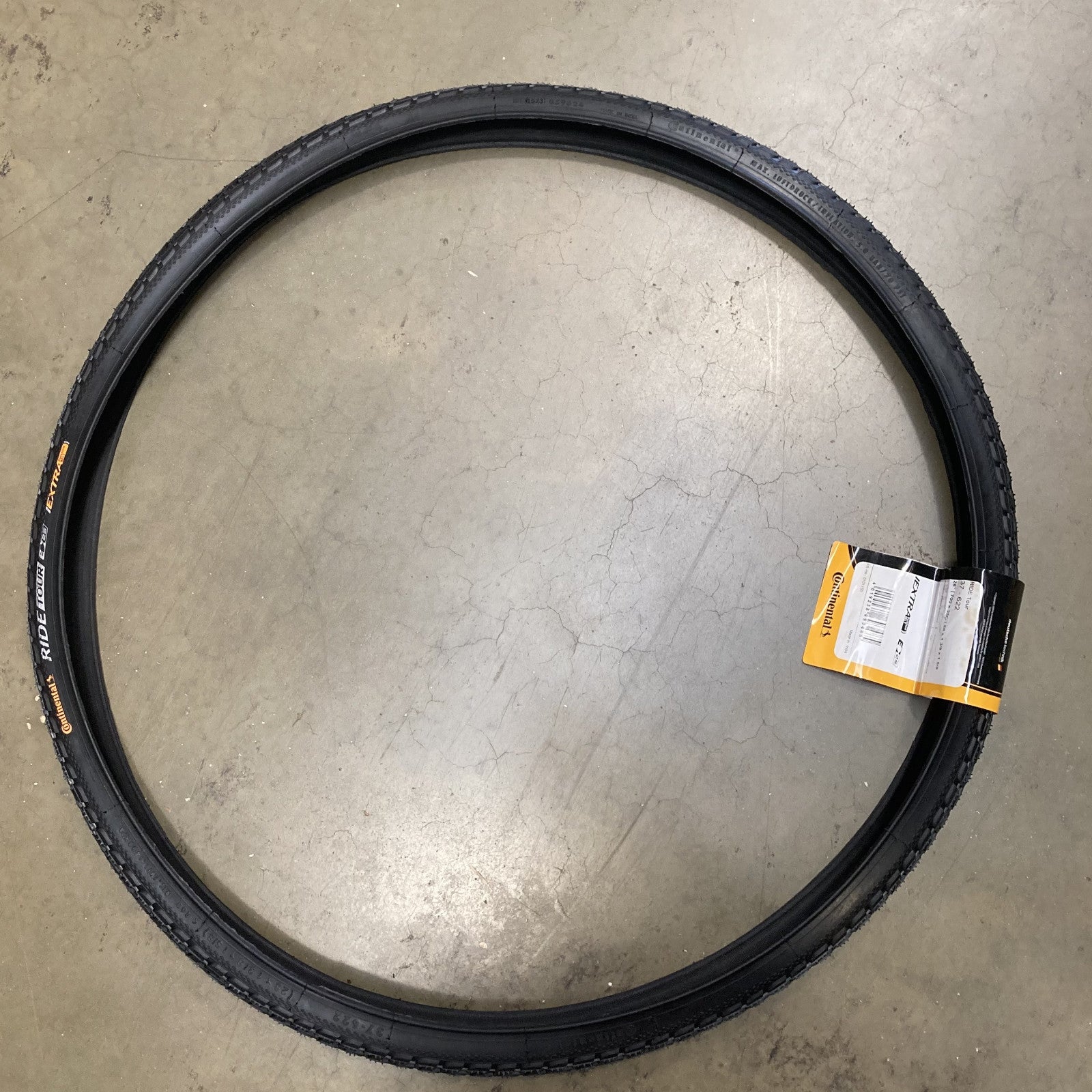 Continental Tour Ride 700 x 37c Schrader Tubes 700c Bike Tyre Alternate 3