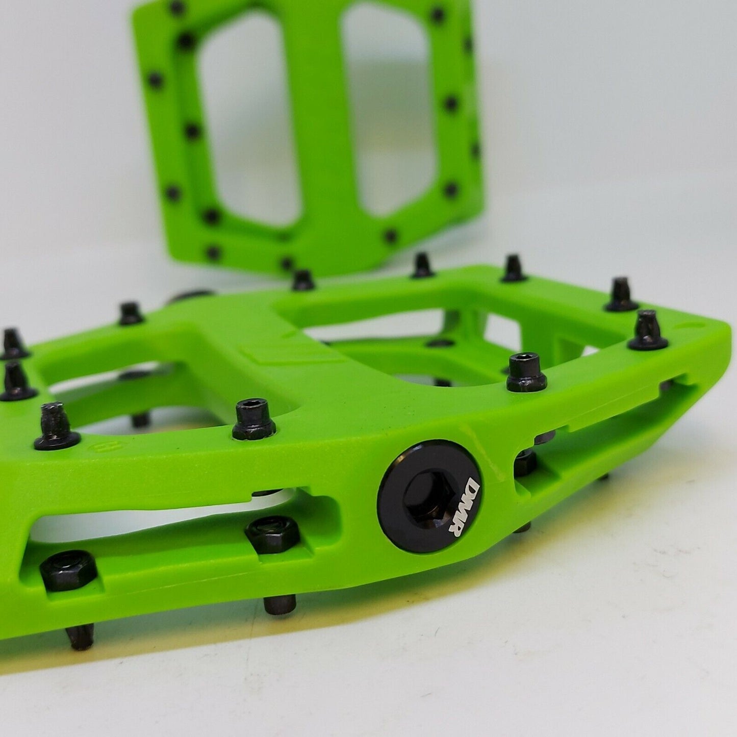 DMR V11 Plastic 9/16 Inch Platform Bike Pedals Alternate 4