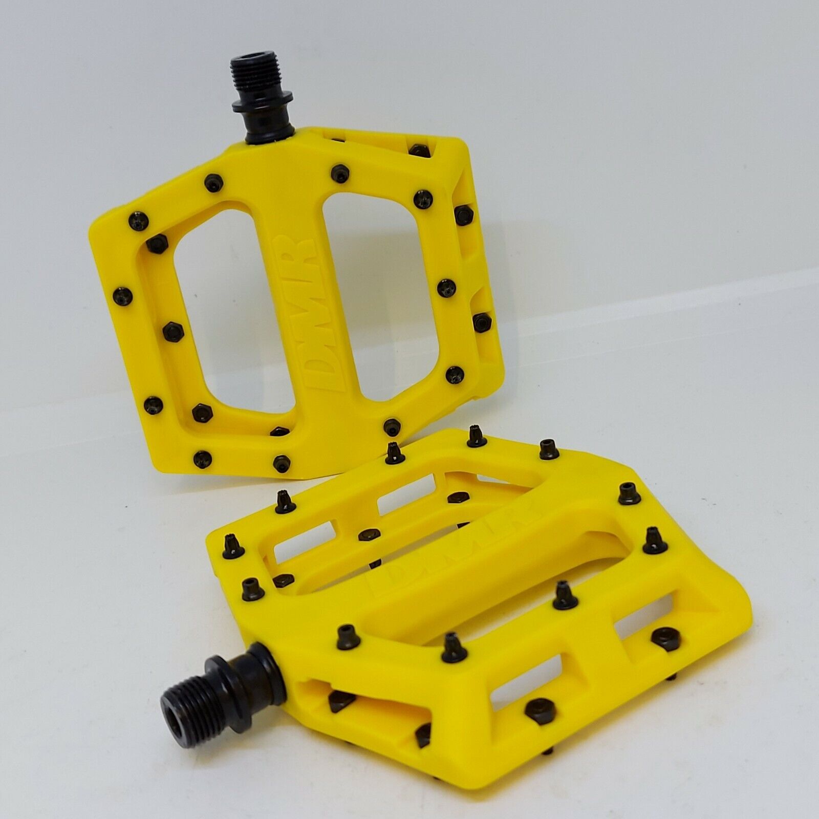 DMR V11 Composite 9/16 Inch Platform Bike Pedals Yellow Alternate 3