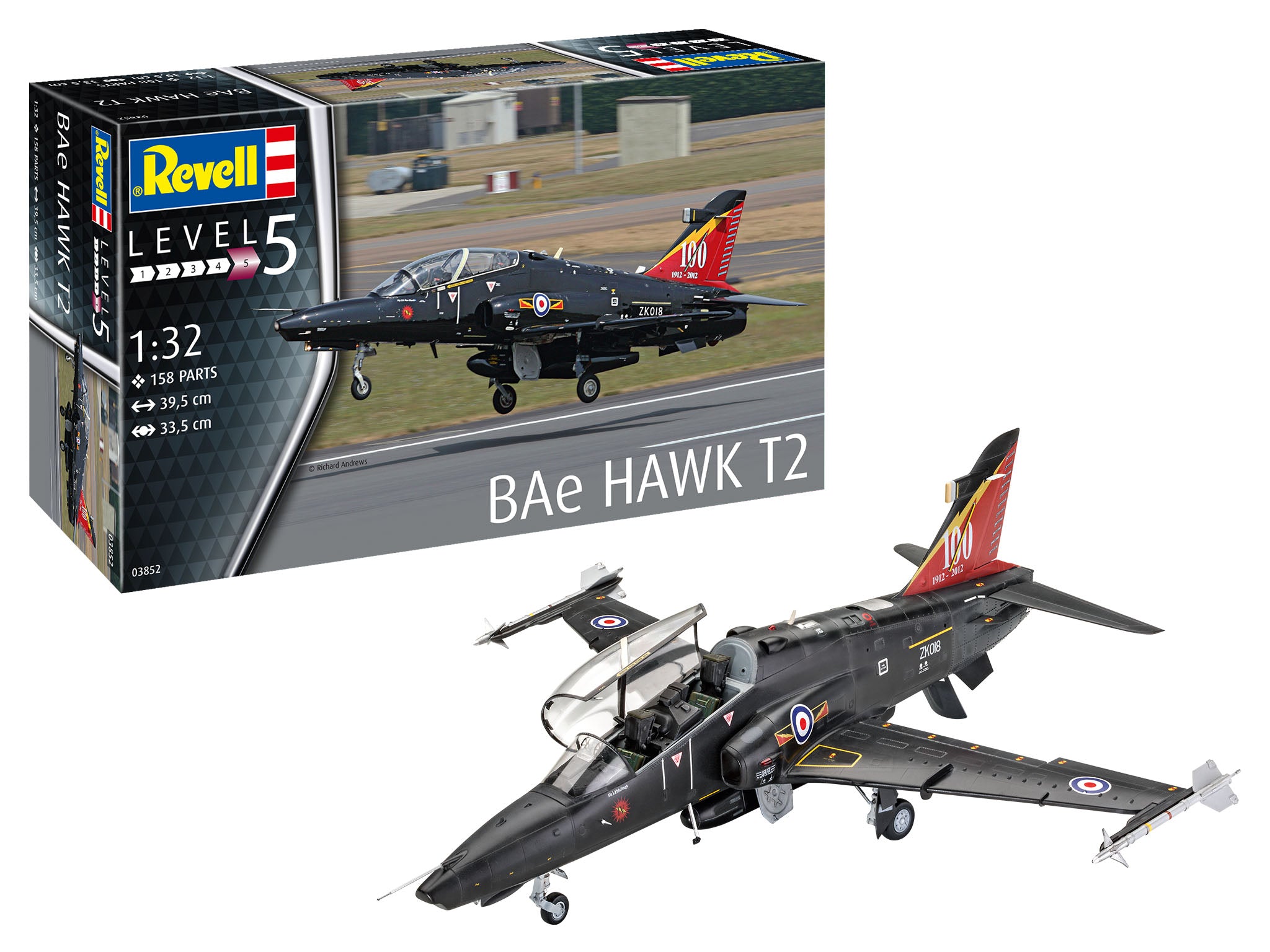 Revell BAe Hawk T2 1:32 Plane Model Building Kit