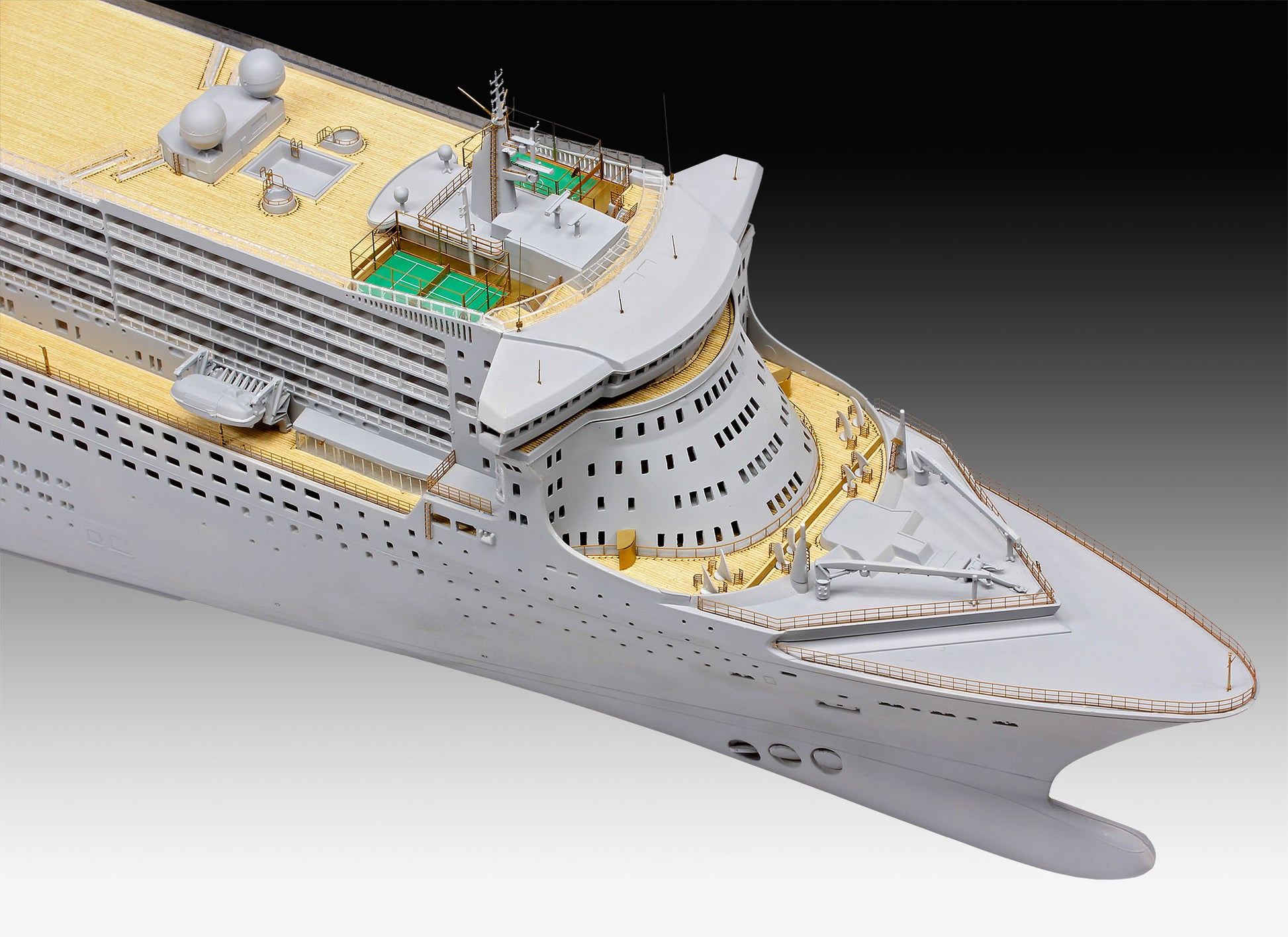 Cruise Liner Model Kit Revell Queen Mary 2 1:400 Alternate 2