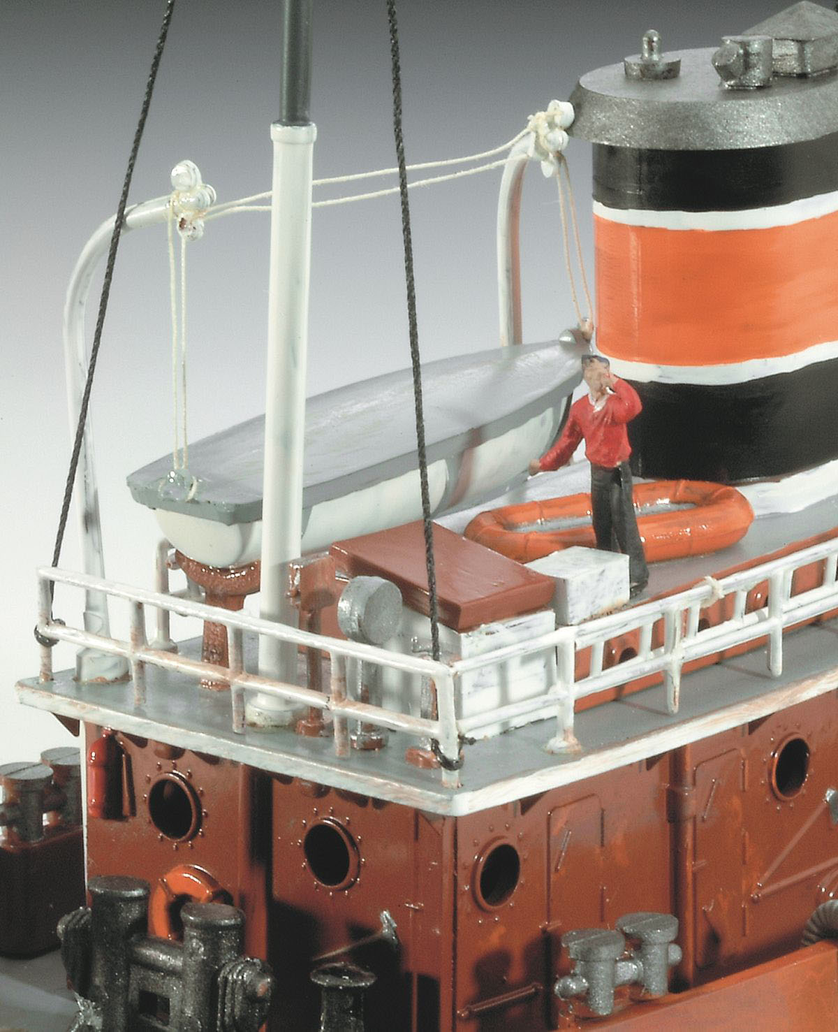 Warship Model Kit Revell Model Set Harbour Tug Boat 1:108 Alternate 2