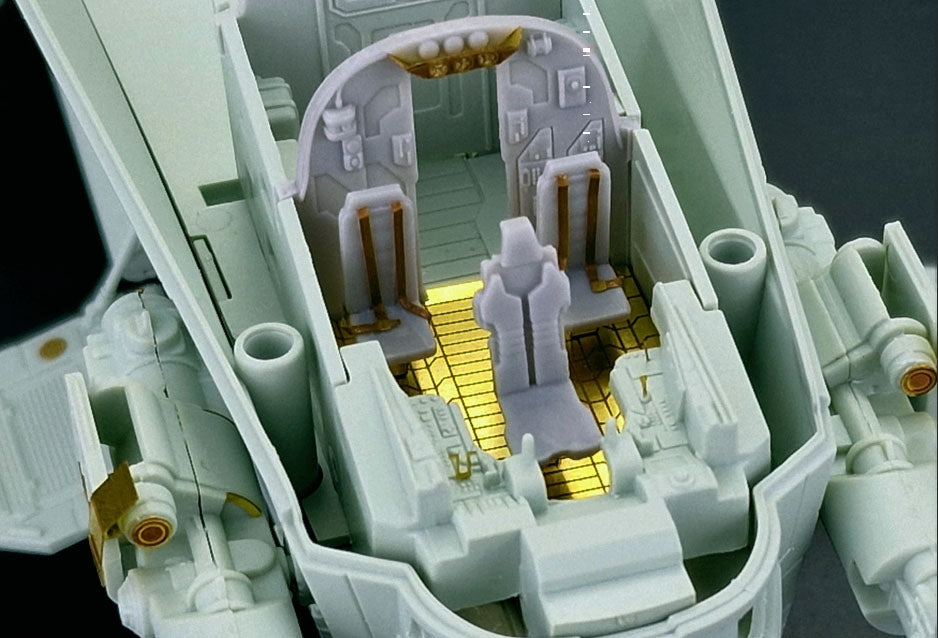 Revell The Mandalorian Razor Crest Platinum Edition Spacecraft Model Kit Alternate 3
