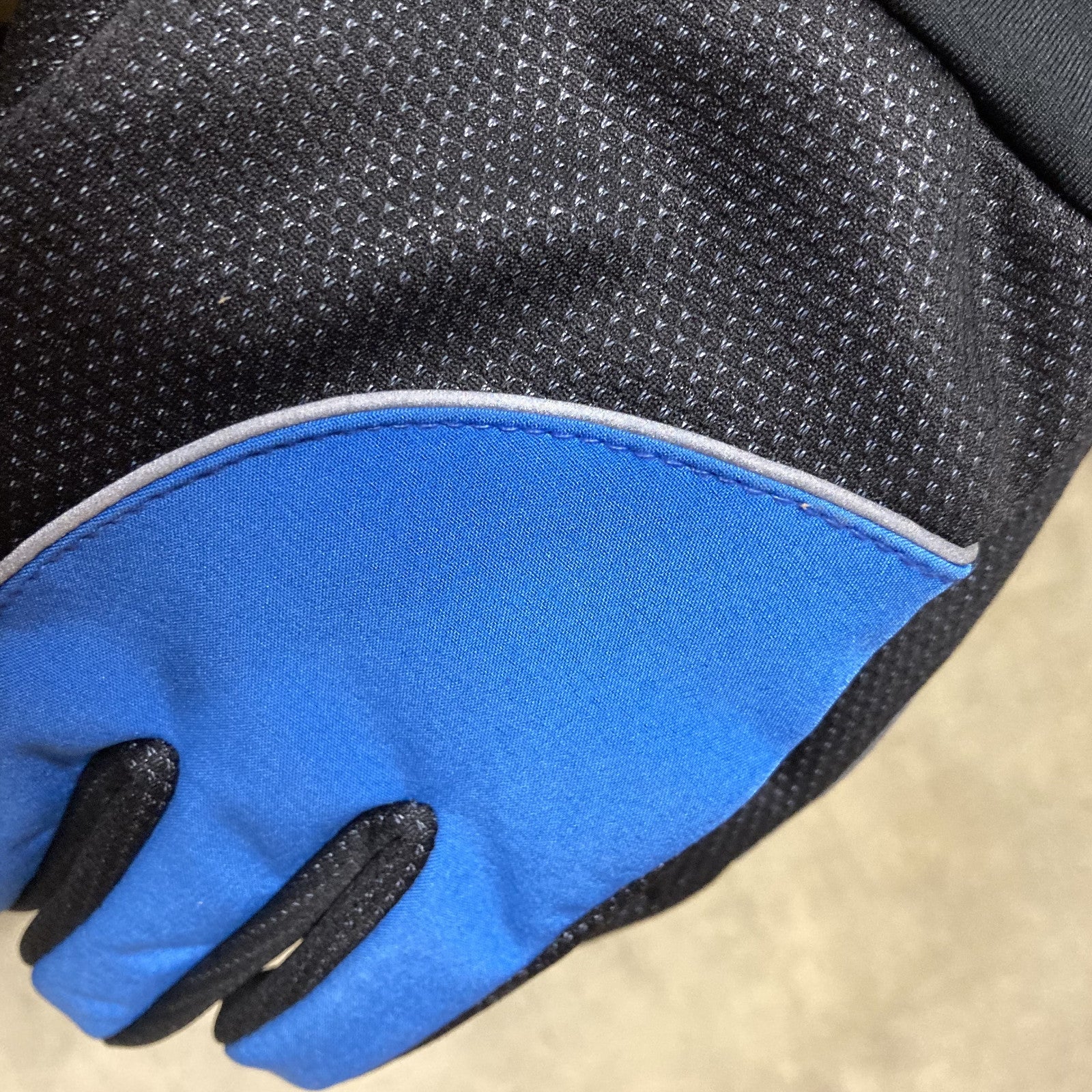 Coyote ATB Winter Black/Sky Blue Medium Men's Full Finger Cycling Gloves Alternate 4