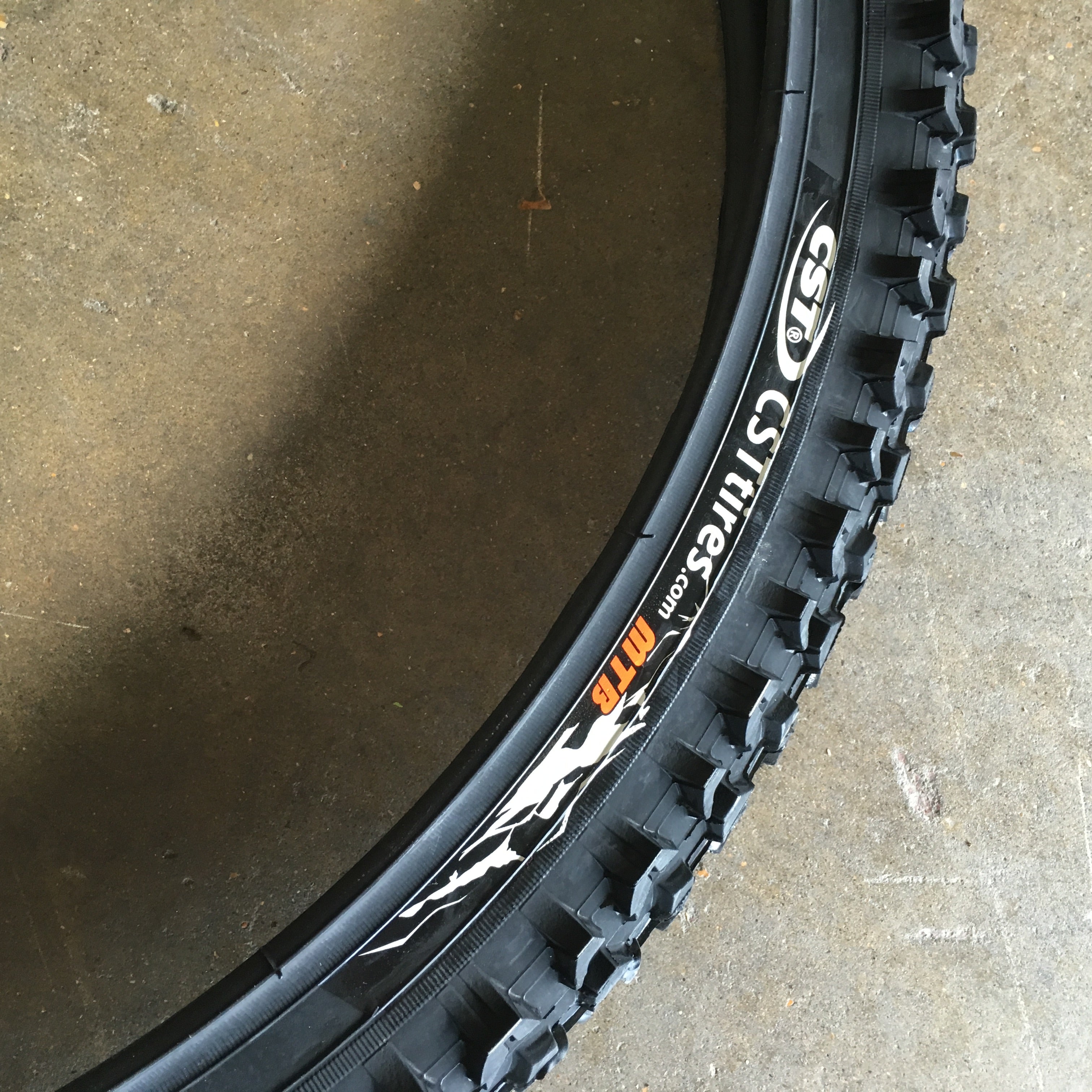 Cst best sale tires mtb