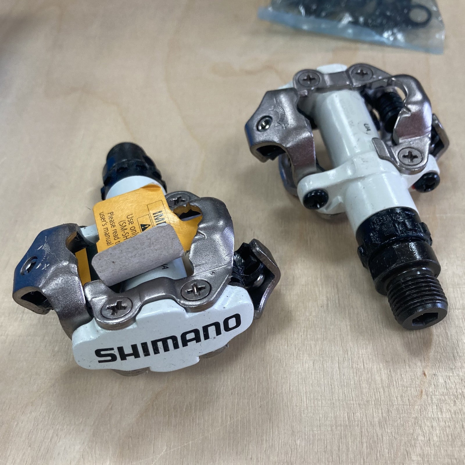 Shimano M520 White Two-Sided Shimano SPD Clipless Bike Pedals Alternate 2